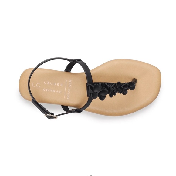 LC Lauren Conrad Thala Back Flower Thong T- Sandals - Picture 9 of 9